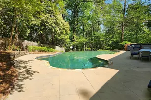 7635 Blandford Pl, Sandy Springs, GA 30350 - Photo 11