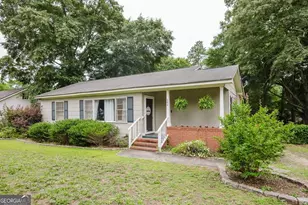 606 Spencer St, Barnesville, GA 30204 - Photo 1