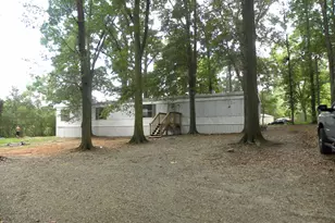 204 Detter Rd, Canon, GA 30520 - Photo 13