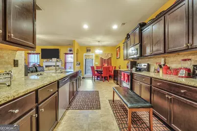 942 Amelia Drive, Byron, GA 31008 - Photo 7