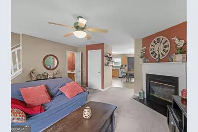 3370 Waggoner Place, Rex, GA 30273 - Photo 5