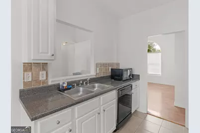 1815 Jeffery Court, Riverdale, GA 30296 - Photo 11