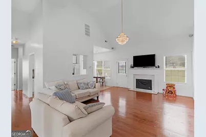 1815 Jeffery Court, Riverdale, GA 30296 - Photo 3