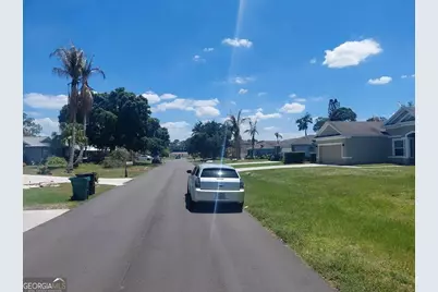 1300 SE Navajo Lane, Port Saint Lucie, FL 34983 - Photo 5