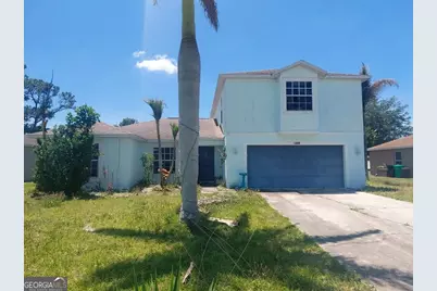 1300 SE Navajo Lane, Port Saint Lucie, FL 34983 - Photo 1