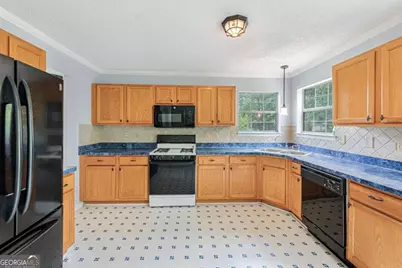 4001 English Valley Drive, Ellenwood, GA 30294 - Photo 11