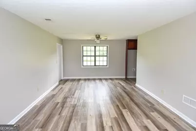 113 Meadowview Lane, Williamson, GA 30292 - Photo 9
