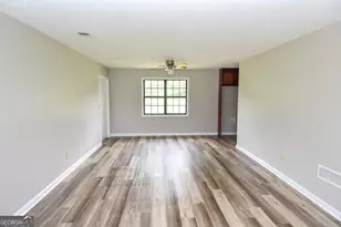 113 Meadowview Ln, Williamson, GA 30292 - Photo 9