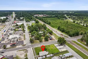 383 1st St, Folkston, GA 31537 - Photo 39