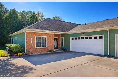 1502 Commonwealth Circle, Newnan, GA 30263 - Photo 1