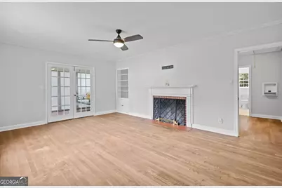 2016 Ash Avenue, Brunswick, GA 31520 - Photo 9