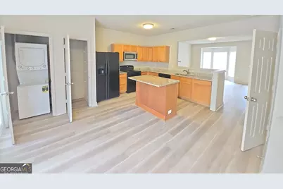 2671 Parkway Trail, Lithonia, GA 30058 - Photo 3