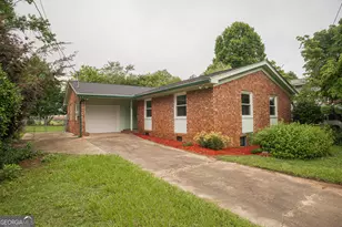 211 Sunnydale Dr, Warner Robins, GA 31088 - Photo 1