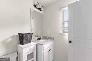 1006 Bayrose Cir, East Point, GA 30344 - Photo 29