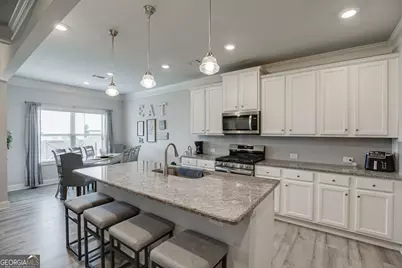 6937 Lancaster Crossing, Flowery Branch, GA 30542 - Photo 9