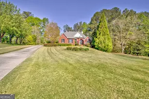 140 Lake Park Ct, Sharpsburg, GA 30277 - Photo 3