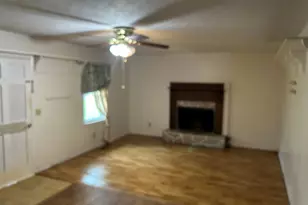 76 W Wedgewood Cir, Newnan, GA 30263 - Photo 15