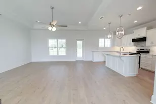 101 Bailey Cir, Thomasville, GA 31757 - Photo 17