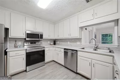 7505 Saint Charles Square #C8, Roswell, GA 30075 - Photo 15
