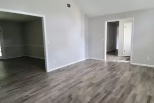 221 Gilchrist Dr, Warner Robins, GA 31093 - Photo 11