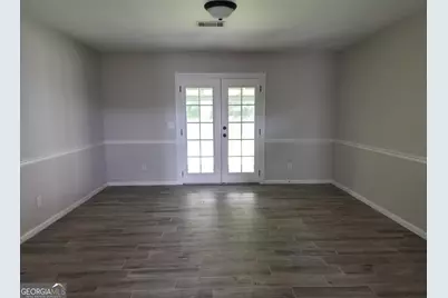 221 Gilchrist Drive, Warner Robins, GA 31093 - Photo 9
