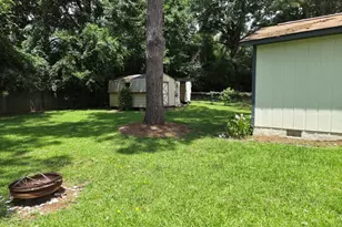 221 Gilchrist Dr, Warner Robins, GA 31093 - Photo 23