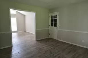 221 Gilchrist Dr, Warner Robins, GA 31093 - Photo 7
