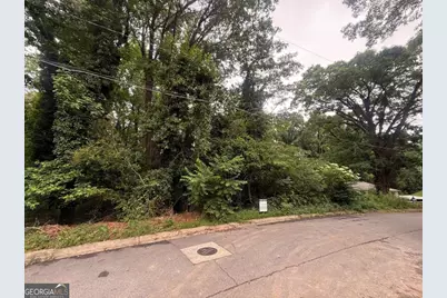 2560 Gordon Circle SE, Smyrna, GA 30080 - Photo 3