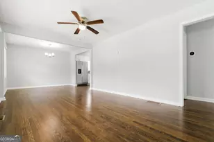 2705 Lincoln Ct NW, Atlanta, GA 30318 - Photo 5