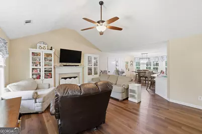 131 Shamrock Court, Mount Airy, GA 30563 - Photo 5