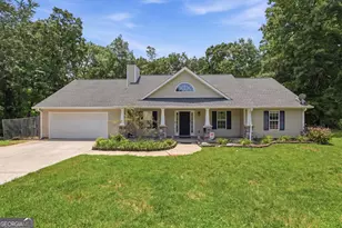 131 Shamrock Ct, Mount Airy, GA 30563 - Photo 1