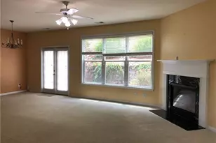 33 Jekyll Dr, Marietta, GA 30066 - Photo 3
