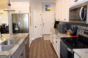28 Redington Dr, Brunswick, GA 31523 - Photo 9