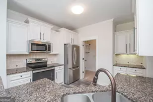 87 Camden Village Dr, Newnan, GA 30265 - Photo 15