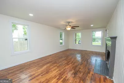 250 Lagrange Street, Grantville, GA 30220 - Photo 5