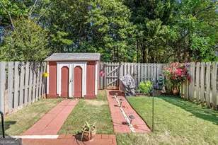 105 Governors Dr, Forest Park, GA 30297 - Photo 15