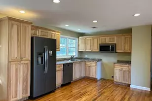207 Cherry Hill Dr, Calhoun, GA 30701 - Photo 3