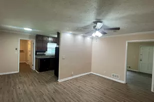 827 San Miguel Dr, Stone Mountain, GA 30083 - Photo 5