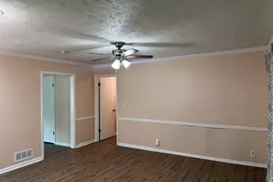 827 San Miguel Dr, Stone Mountain, GA 30083 - Photo 7