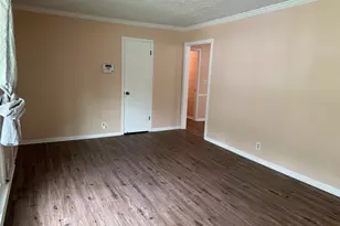 827 San Miguel Dr, Stone Mountain, GA 30083 - Photo 9