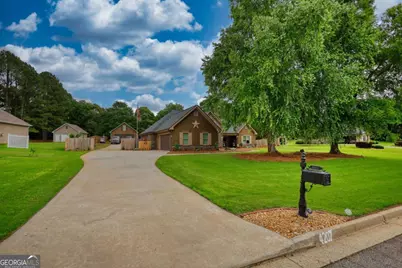 4207 Old Wood Drive, Conyers, GA 30094 - Photo 7