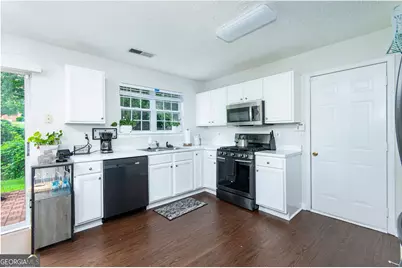 380 Birchmere, Atlanta, GA 30313 - Photo 9