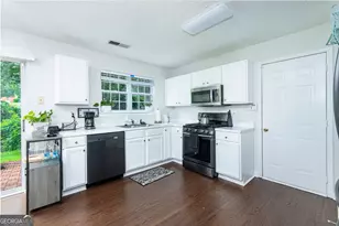 380 Birchmere, Atlanta, GA 30313 - Photo 9
