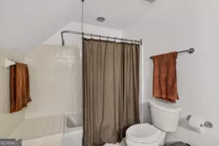 145 Dunbarton Dr, Saint Simons, GA 31522 - Photo 23