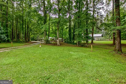 18 Glen Cannon Tr, Newnan, GA 30263 - Photo 3