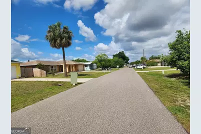 22489 Lewiston Avenue, Port Charlotte, FL 33952 - Photo 5