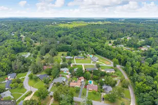 809 Sherwood Dr, Elberton, GA 30635 - Photo 17