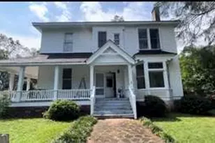 74 Spring St, Newnan, GA 30263 - Photo 1