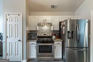 8860 Creekstone Pl, Gainesville, GA 30506 - Photo 13