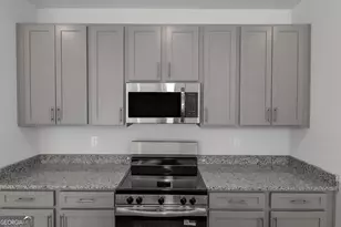 5440 Biltmore Dr, Atlanta, GA 30349 - Photo 5